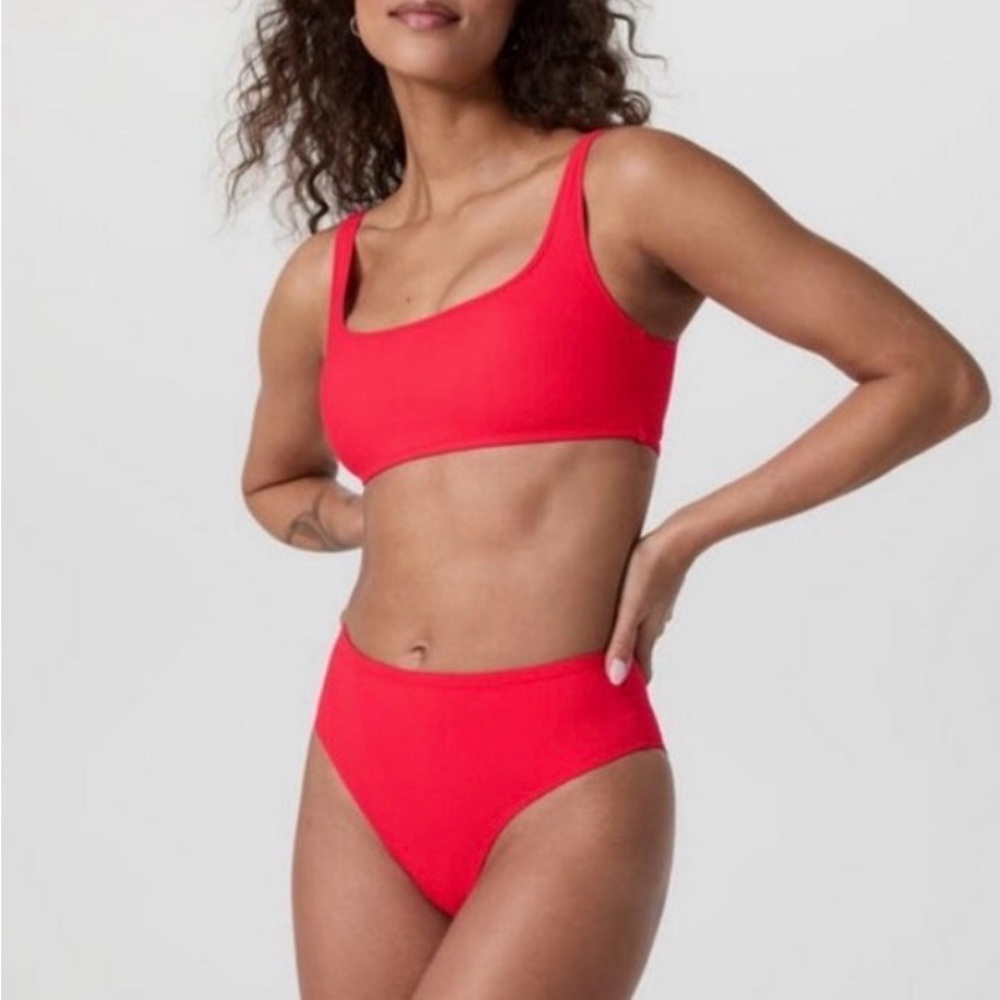 NWT Vuori Encinitas Bikini Top- Bright Red - Picture 5 of 6